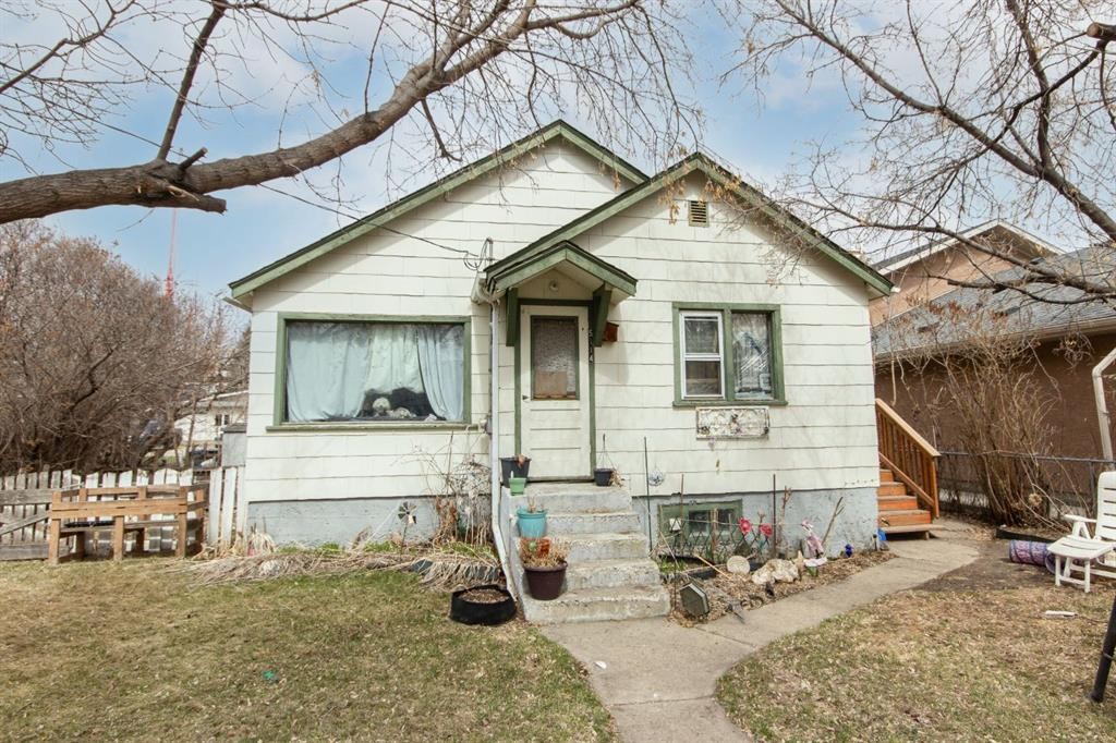 5114 37 Street, Red Deer, AB - Outdoor