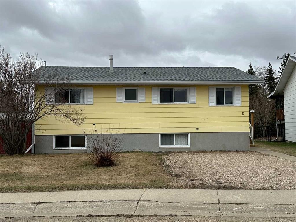 5 Sproule Place, Bashaw, AB - Outdoor
