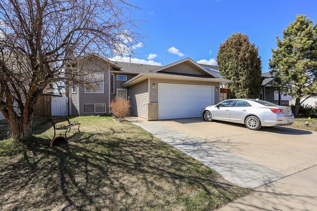 77 Duval Crescent, Red Deer, AB - Outdoor