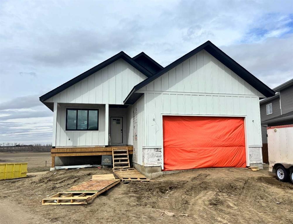 37 Maclean Close, Blackfalds, AB - Outdoor