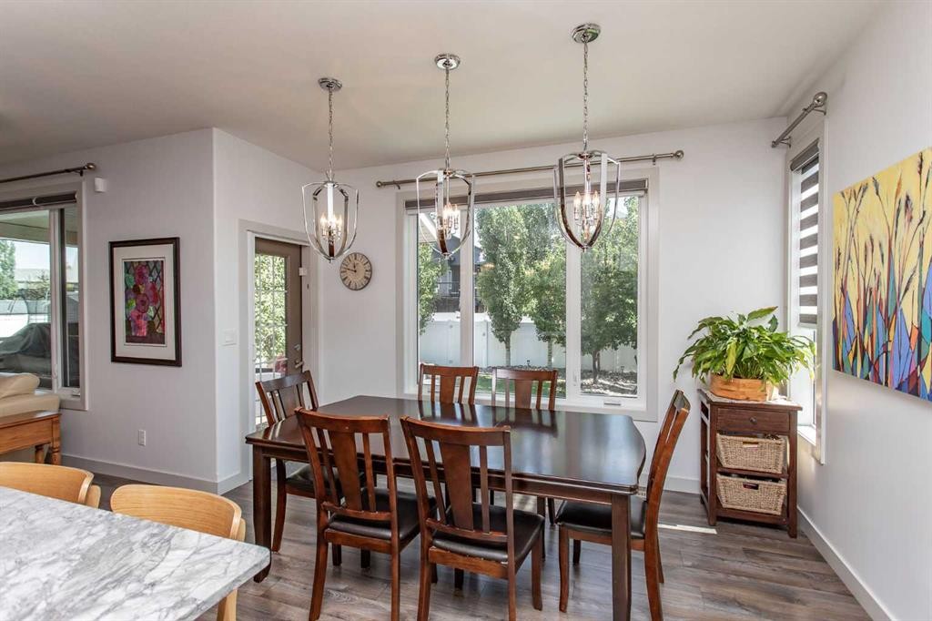 217 Van Slyke Way, Red Deer, AB - Indoor Photo Showing Dining Room