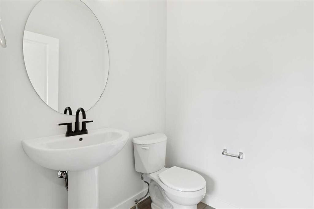 244 Drystone Walk Nw, Calgary, AB - Indoor Photo Showing Bathroom