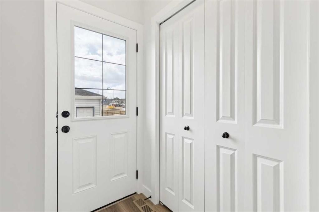 244 Drystone Walk Nw, Calgary, AB - Indoor Photo Showing Other Room