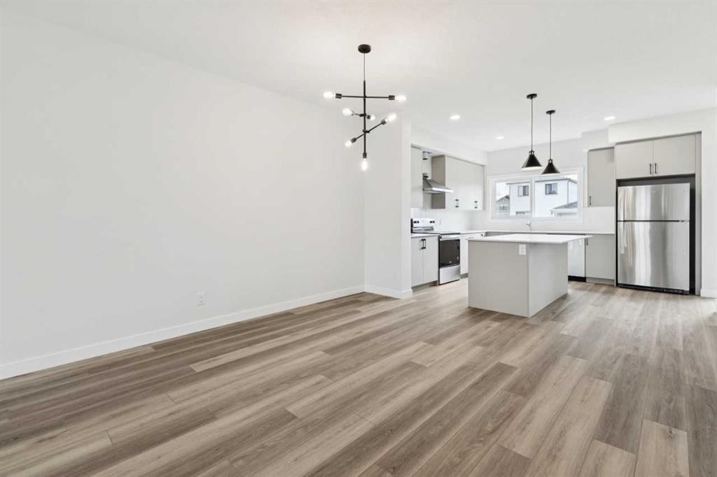 244 Drystone Walk Nw, Calgary, AB - Indoor Photo Showing Kitchen With Upgraded Kitchen
