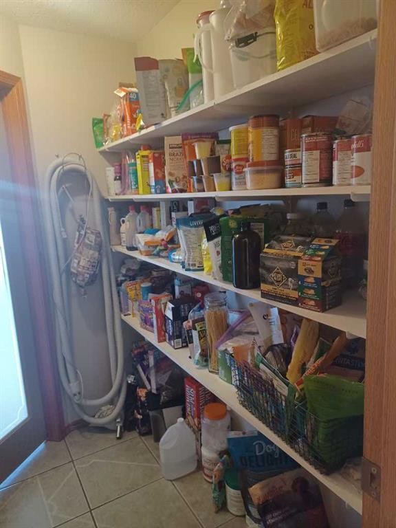 31 Oaklands Crescent, Red Deer, AB - Indoor