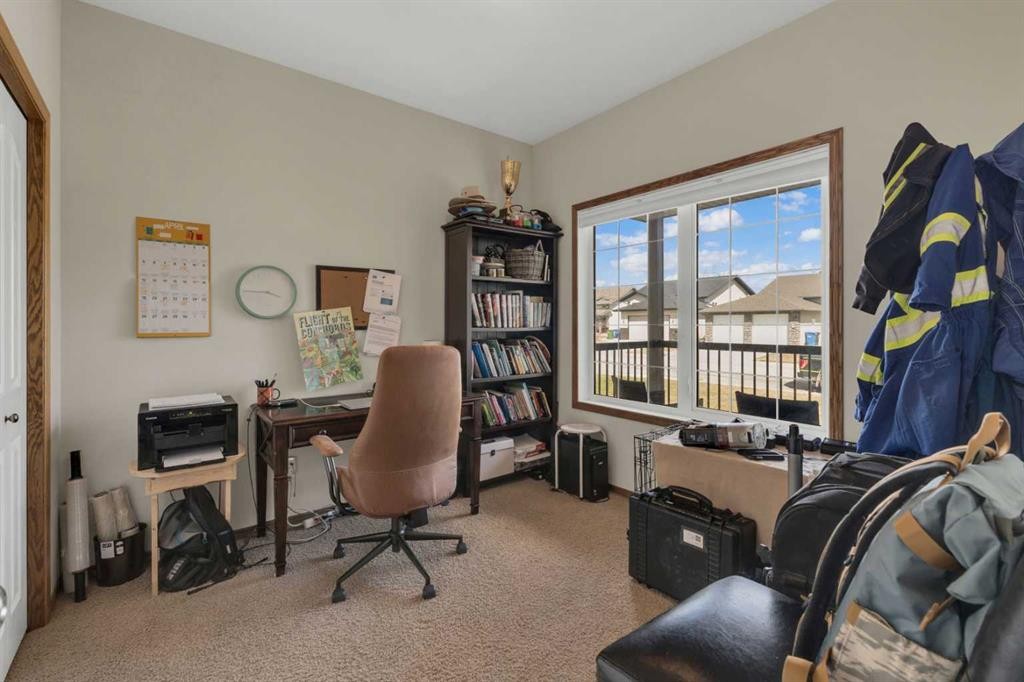 22 Jenner Crescent, Red Deer, AB - Indoor Photo Showing Office