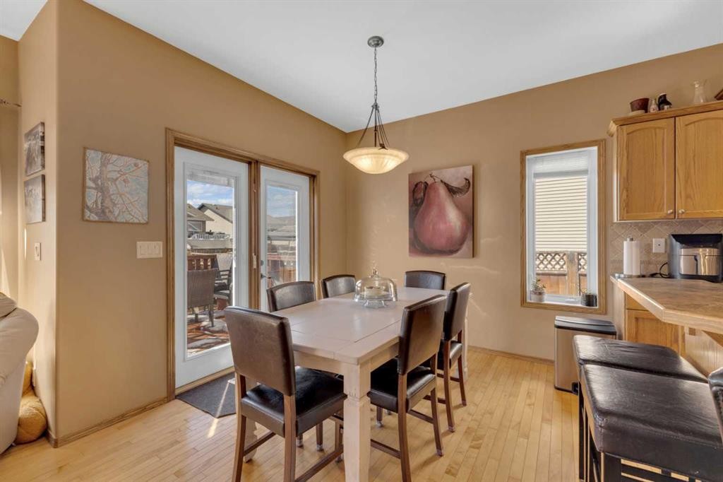 22 Jenner Crescent, Red Deer, AB - Indoor Photo Showing Dining Room