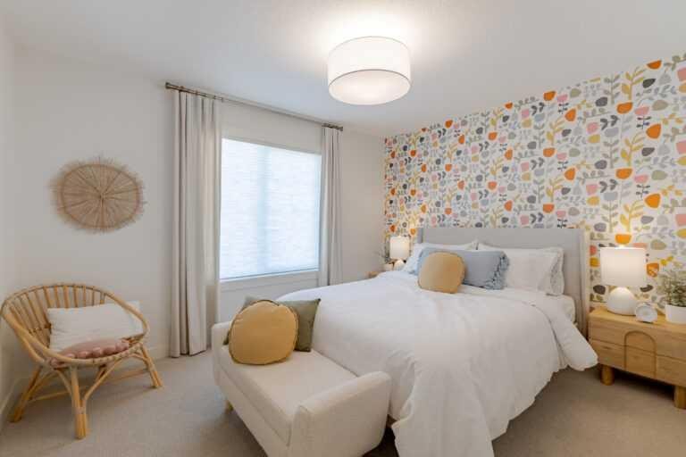 194 Drystone Way Nw, Calgary, AB - Indoor Photo Showing Bedroom