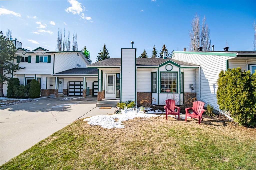 9 Rutherford Place, Red Deer, AB - Outdoor With Deck Patio Veranda With Facade