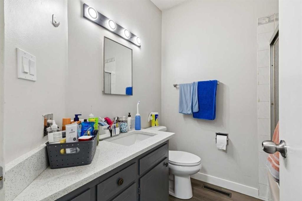 4210 Richmond Road Sw, Calgary, AB - Indoor Photo Showing Bathroom