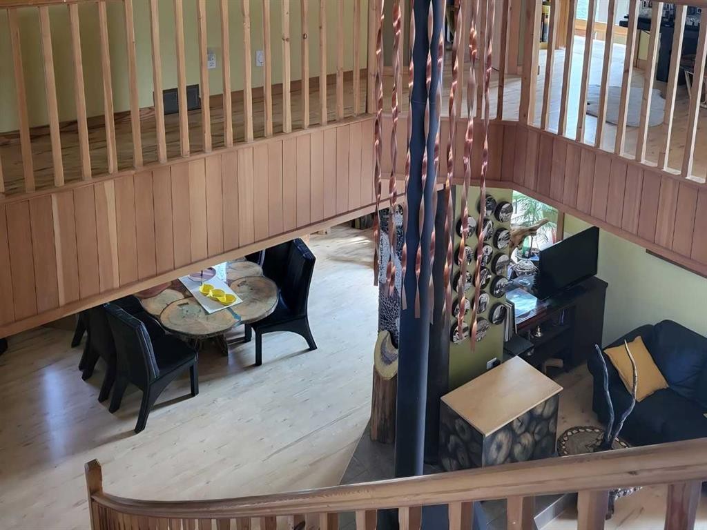 4643 29 Avenue Nw, Calgary, AB - Indoor Photo Showing Other Room