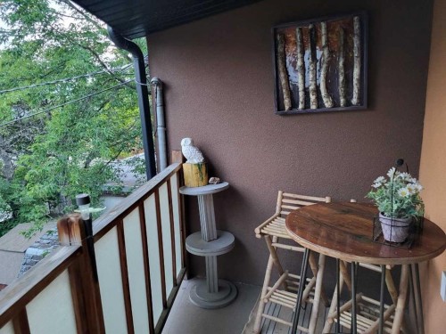 4643 29 Avenue Nw, Calgary, AB 