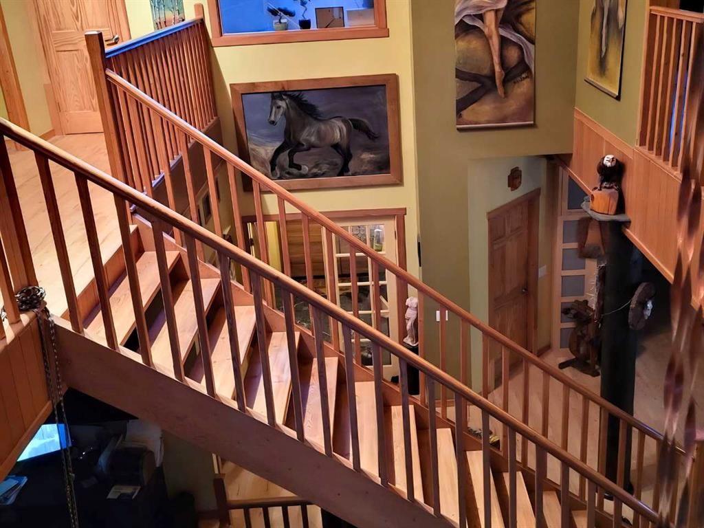 4643 29 Avenue Nw, Calgary, AB - Indoor Photo Showing Other Room
