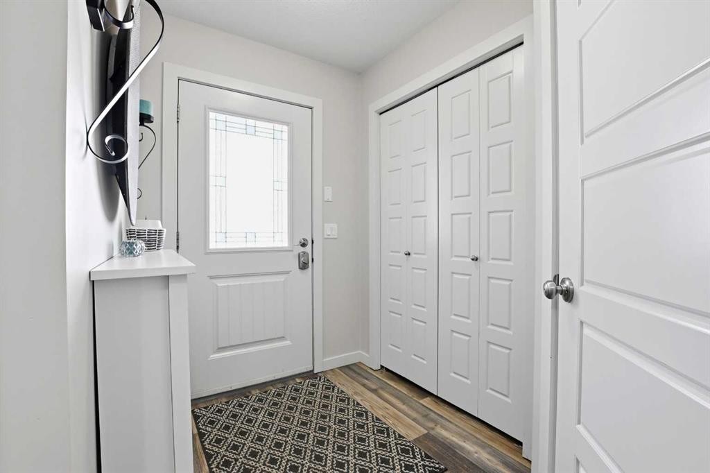 14 Van Slyke Way, Red Deer, AB - Indoor Photo Showing Other Room