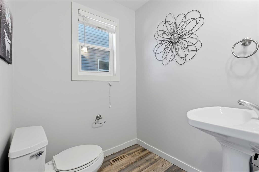 14 Van Slyke Way, Red Deer, AB - Indoor Photo Showing Bathroom