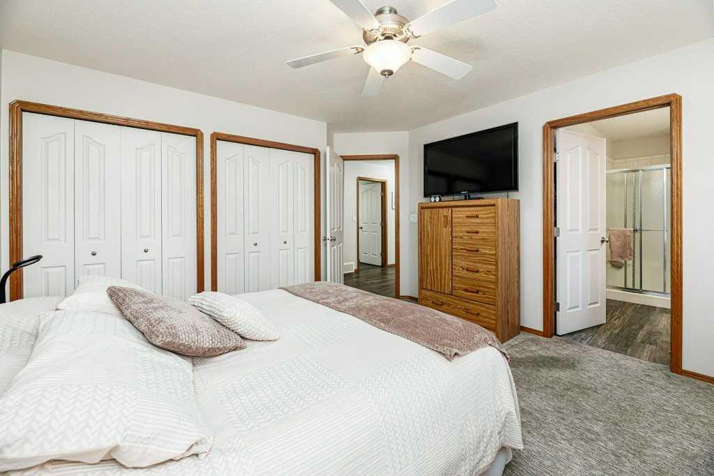 75 Langford Crescent, Red Deer, AB - Indoor Photo Showing Bedroom