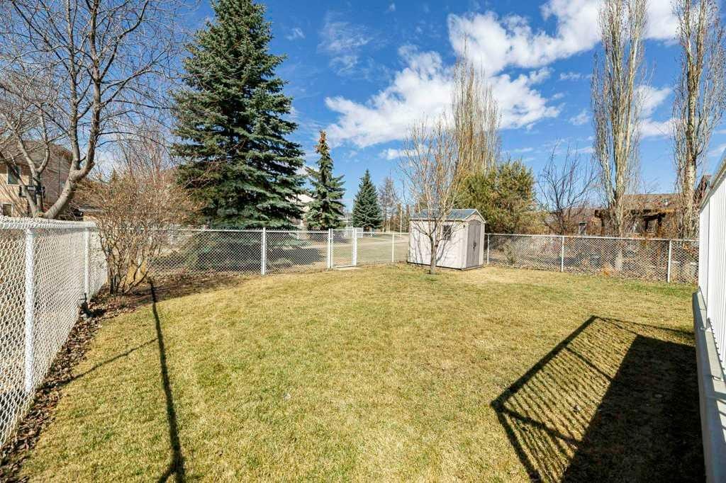 75 Langford Crescent, Red Deer, AB - Outdoor