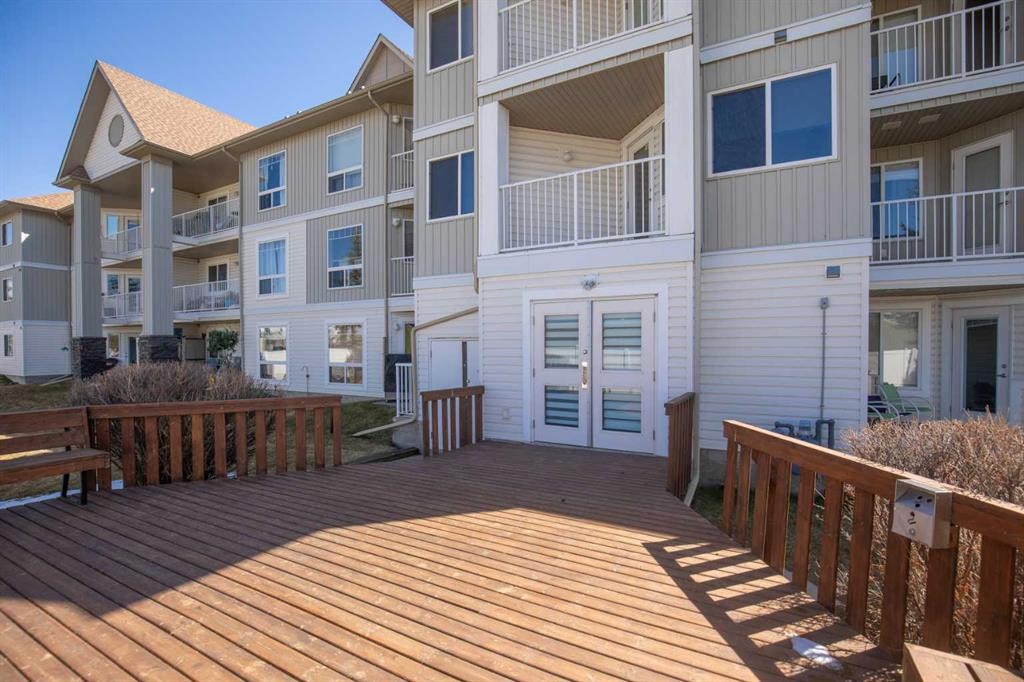 101-60 Jacobs Close, Red Deer, AB - Outdoor With Exterior