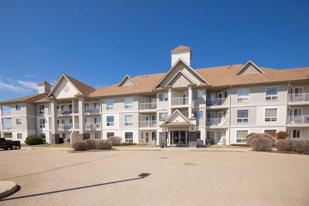 101-60 Jacobs Close, Red Deer, AB - Outdoor With Facade