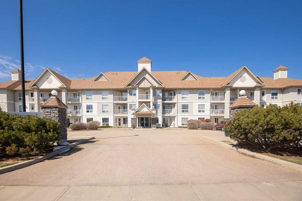 101-60 Jacobs Close, Red Deer, AB - Outdoor With Facade