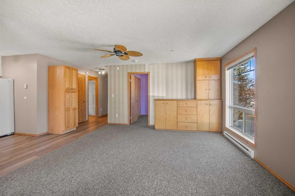 101-60 Jacobs Close, Red Deer, AB - Indoor Photo Showing Other Room