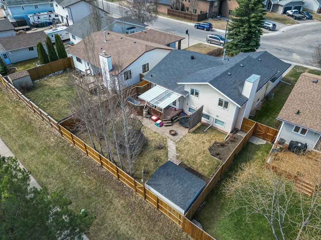 25 Gilbert Crescent, Red Deer, AB - Outdoor