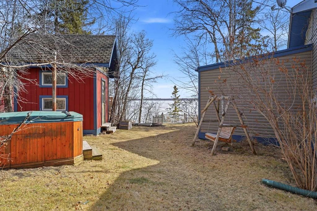 361 Birchcliff Road, Birchcliff, AB - Outdoor