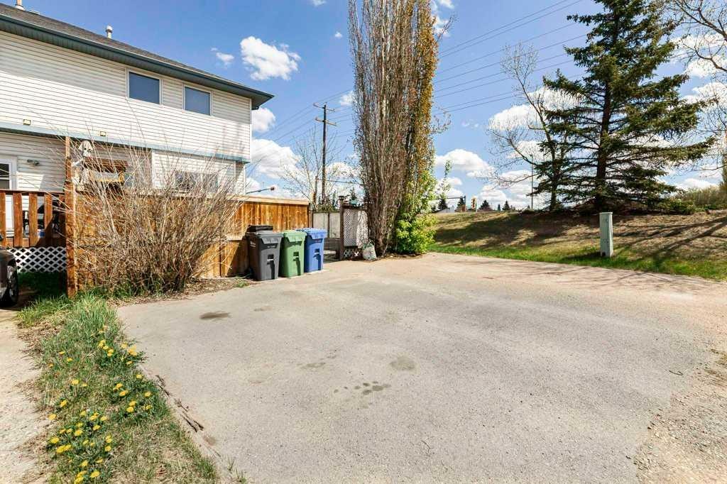 299 Cornett Drive, Red Deer, AB - Outdoor