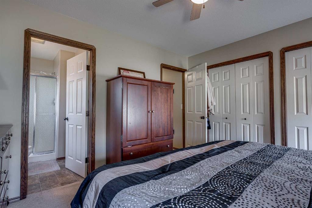43 Inkster Close, Red Deer, AB - Indoor Photo Showing Bedroom