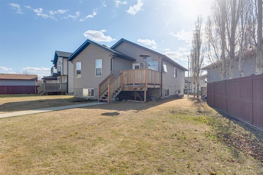 43 Inkster Close, Red Deer, AB - Outdoor
