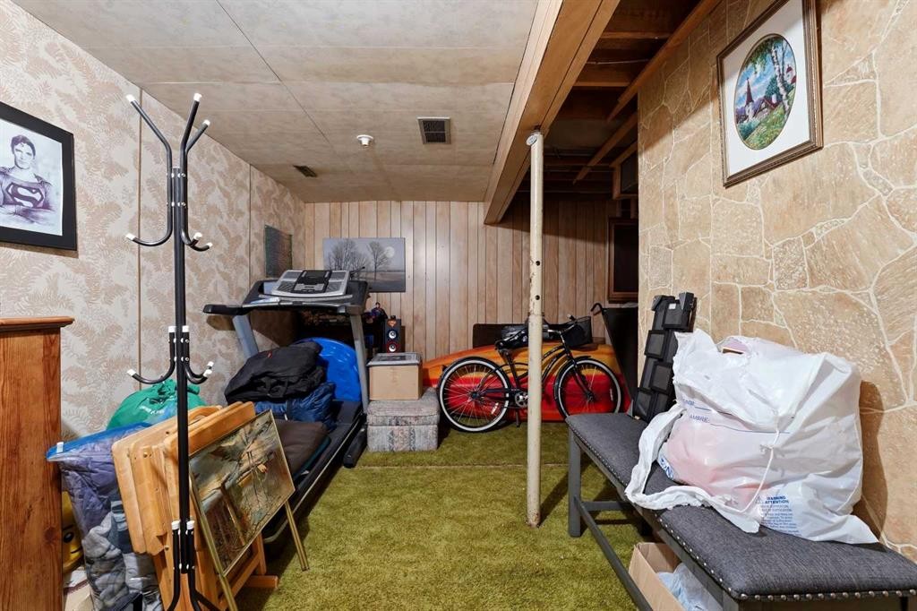 39 Greene Close, Red Deer, AB - Indoor