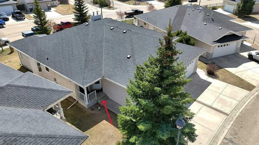 10-32 Dowler Street, Red Deer, AB - Outdoor