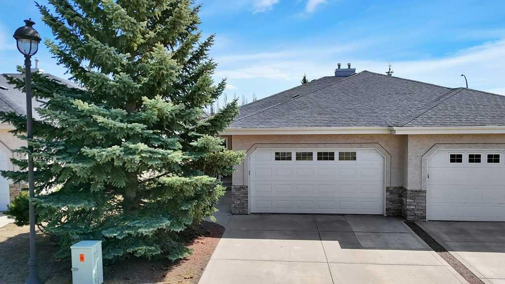 10-32 Dowler Street, Red Deer, AB - Outdoor