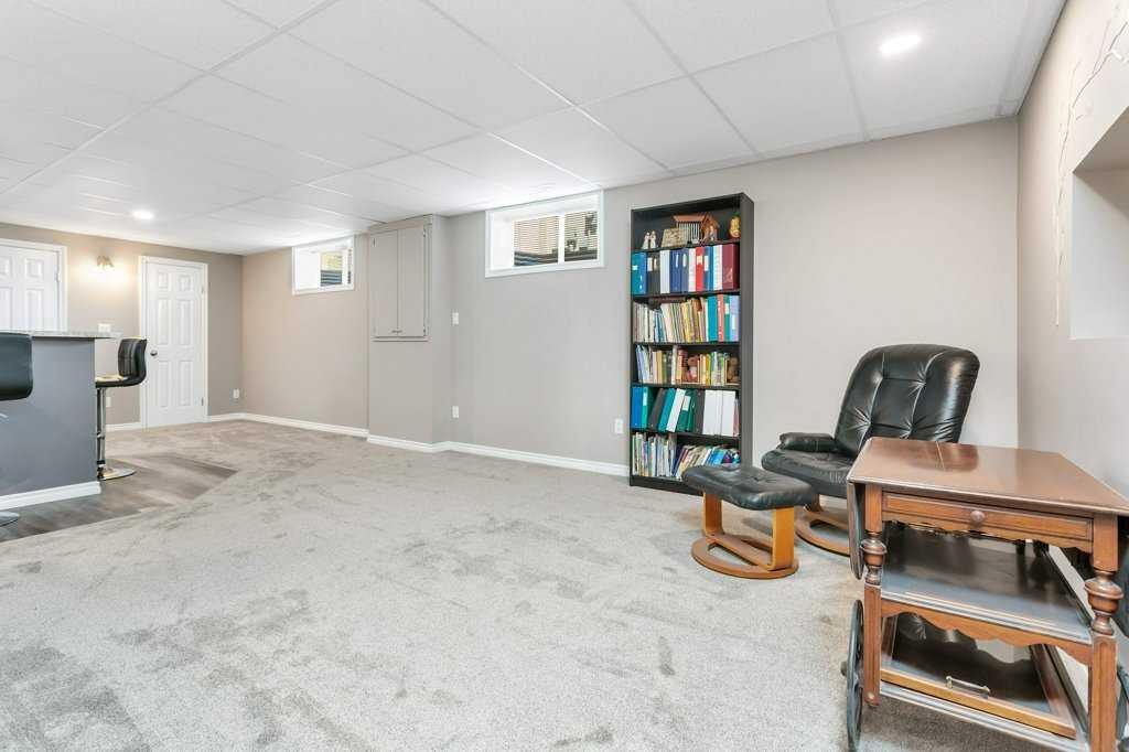 10-32 Dowler Street, Red Deer, AB - Indoor