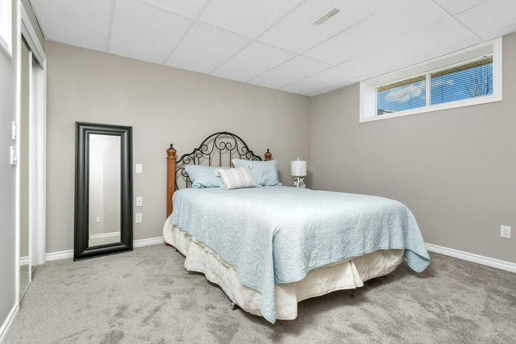 10-32 Dowler Street, Red Deer, AB - Indoor Photo Showing Bedroom