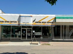 5026 50 Avenue Ponoka, AB T4J 1G3