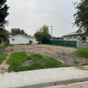 5827 60 Street, Red Deer, AB