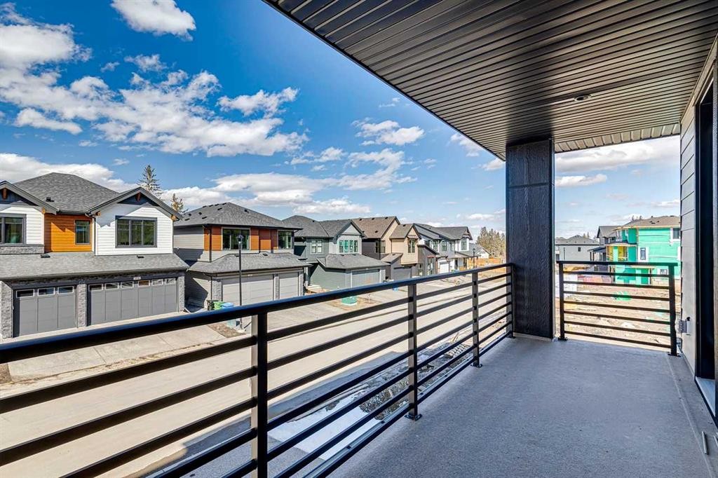 413 Shawnee Terrace Sw, Calgary, AB - Outdoor