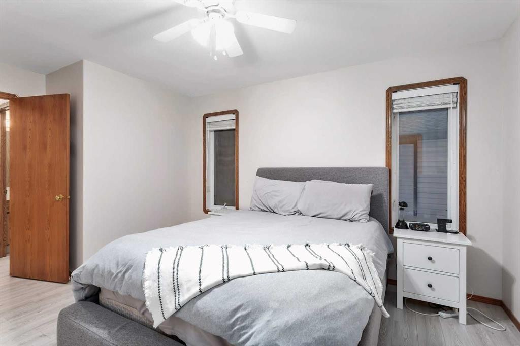 34 Lund Close, Red Deer, AB - Indoor Photo Showing Bedroom