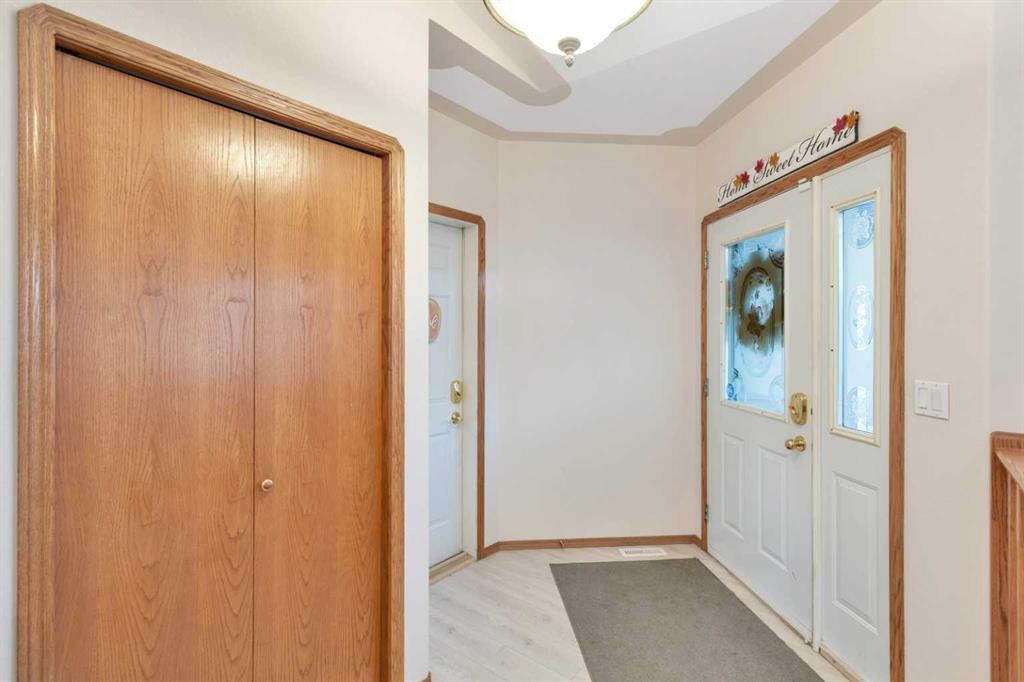 34 Lund Close, Red Deer, AB - Indoor Photo Showing Other Room