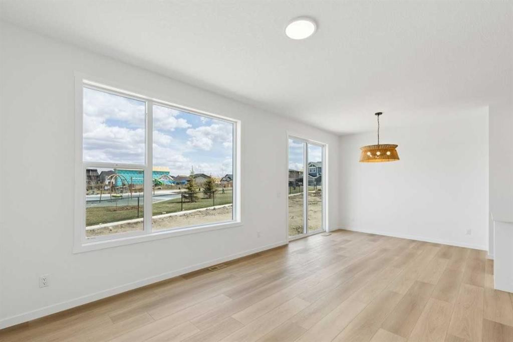 17 Southborough Common, Cochrane, AB - Indoor