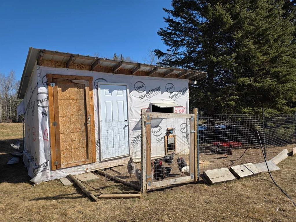 462075 Range Road 33, Winfield, AB - Outdoor