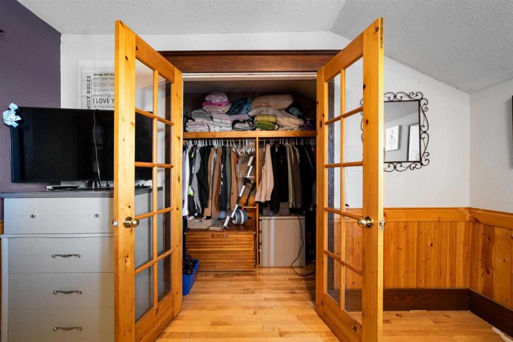 117 James Street, Bittern Lake, AB - Indoor