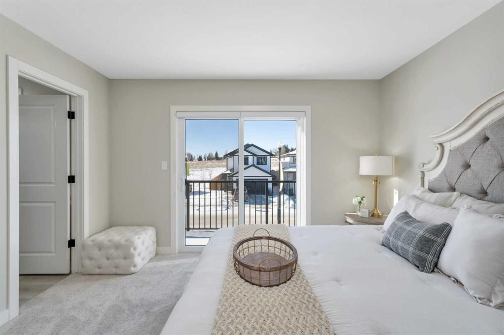 206 Cambridge Way, Sylvan Lake, AB - Indoor Photo Showing Bedroom