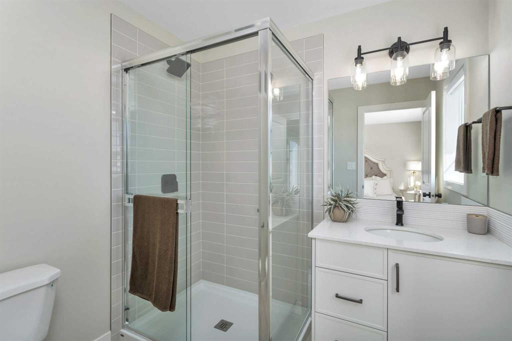 206 Cambridge Way, Sylvan Lake, AB - Indoor Photo Showing Bathroom