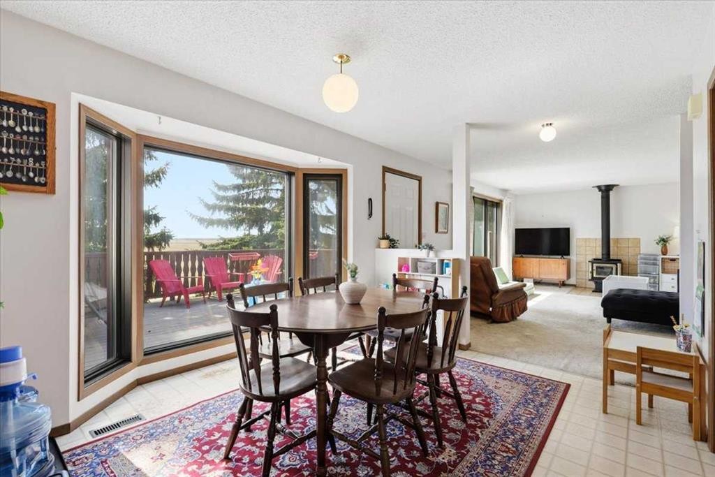 49059 Rge Rd 265, Rural Leduc County, AB - Indoor Photo Showing Dining Room