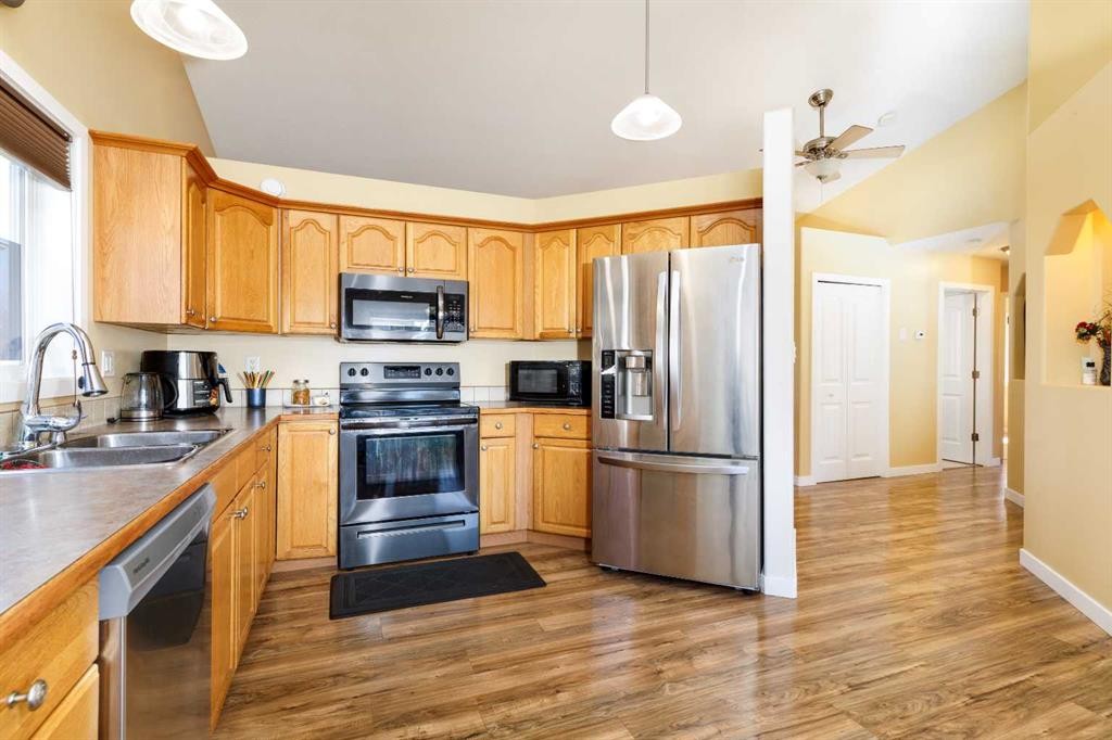 43 Webster Drive, Red Deer, AB - Indoor Photo Showing Kitchen With Double Sink