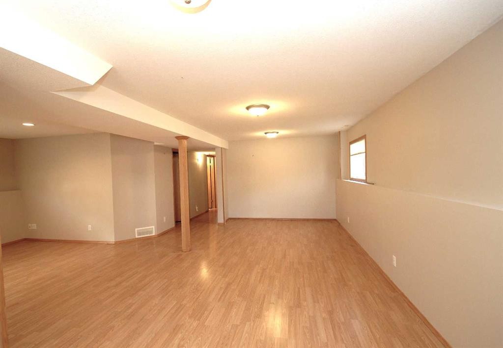 188 Deschner Close, Red Deer, AB - Indoor Photo Showing Other Room