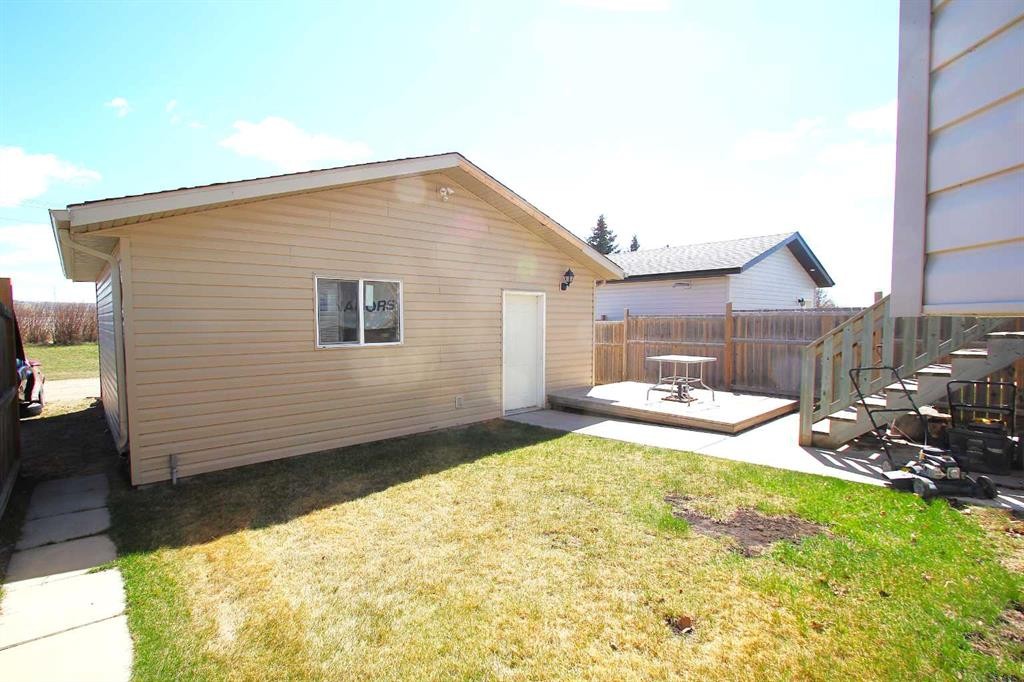 188 Deschner Close, Red Deer, AB - Outdoor With Exterior