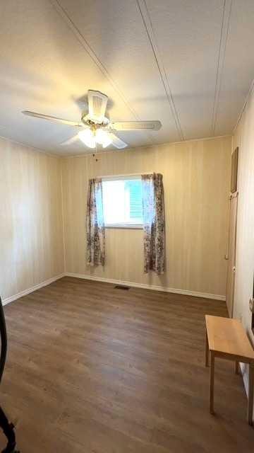 4908 46 Street, Hardisty, AB - Indoor Photo Showing Other Room